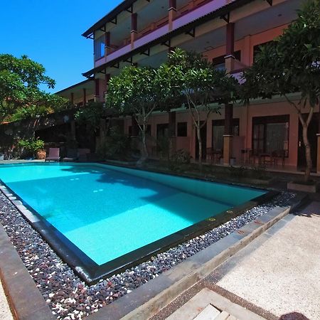 Pesona Beach Inn Kuta Lombok Kültér fotó