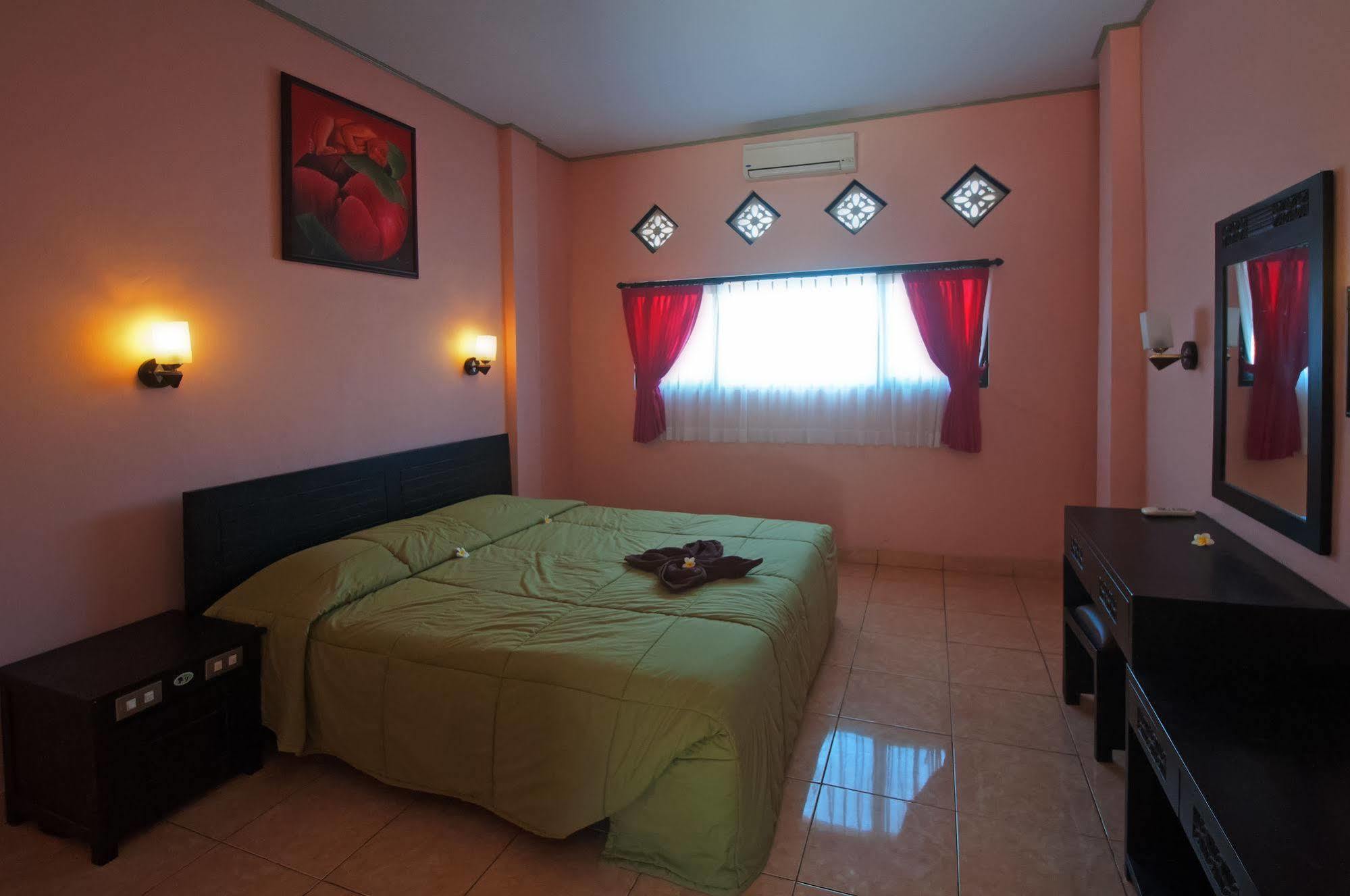 Pesona Beach Inn Kuta Lombok Kültér fotó